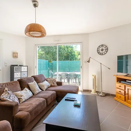 Hébergement de vacances Maison 6 Pers. à Biscarrosse, Proche Lac, Jardin, Bbq, Wifi, Parking, Ménage Inclus - Fr-1-319-479 *